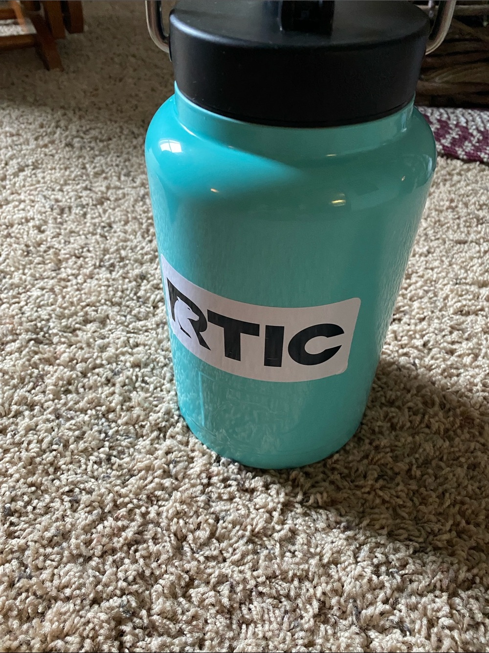 SALE ‼️ RTIC Teal Insulated Water Jug with Sturdy Carry Handle